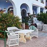 Arathena Rocks Hotell