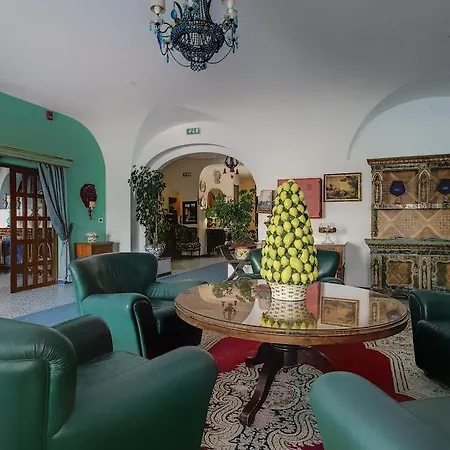 Hotel Arathena Rocks 4*