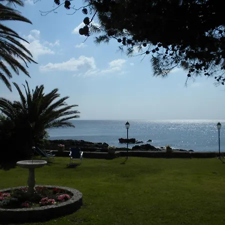 Arathena Rocks Giardini Naxos