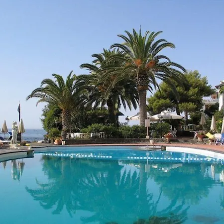 Hotel Arathena Rocks 4*