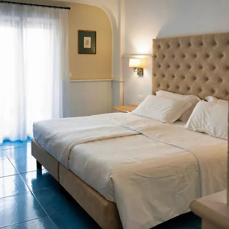Hotell Arathena Rocks Giardini Naxos