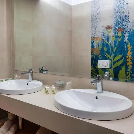 Hotell Arathena Rocks