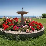 Hotel Arathena Rocks 4*
