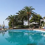 Arathena Rocks Hotel 4*
