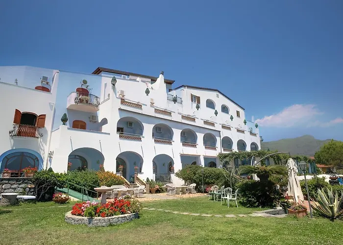 Arathena Rocks Hotel 4*